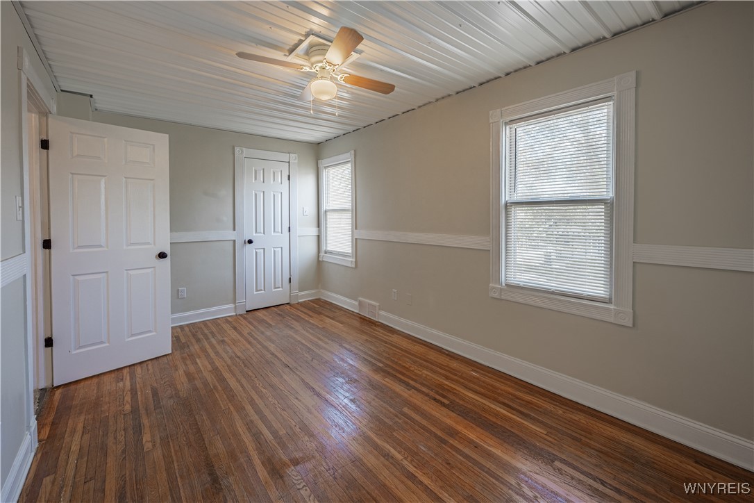 2423 Whitney Avenue, Niagara Falls, New York image 25