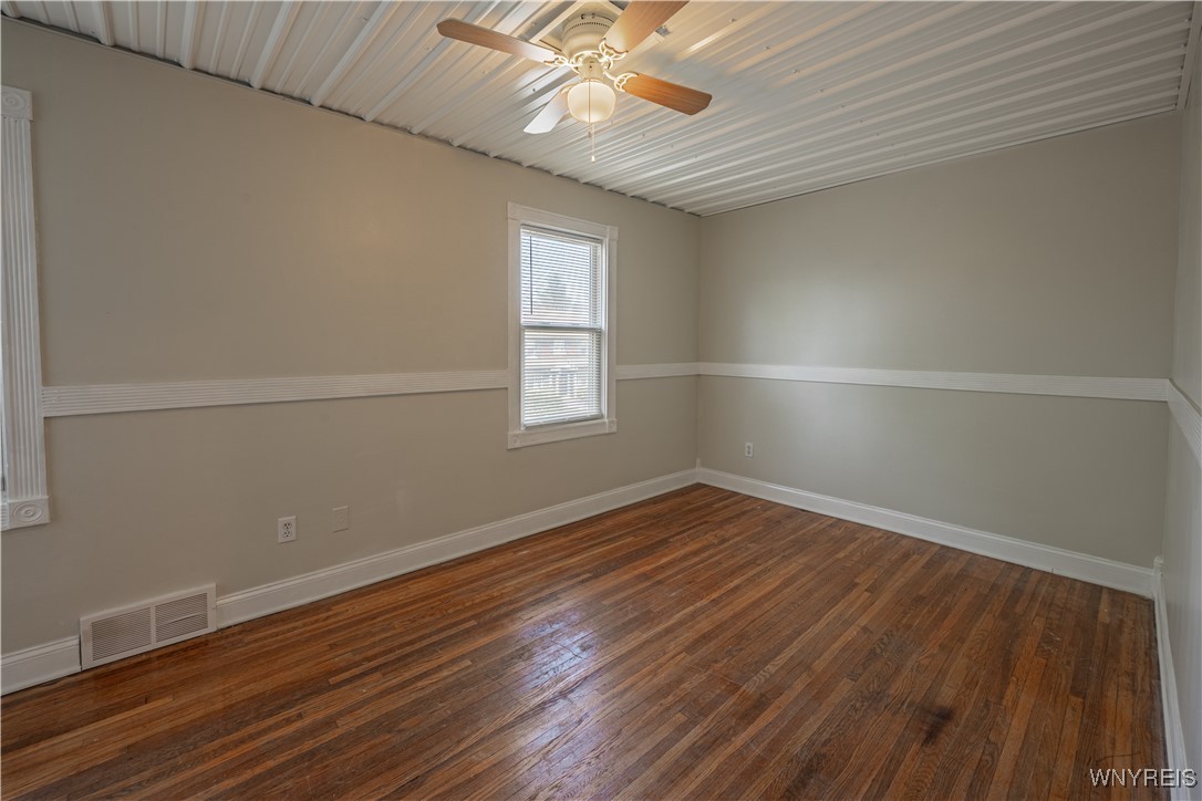 2423 Whitney Avenue, Niagara Falls, New York image 24