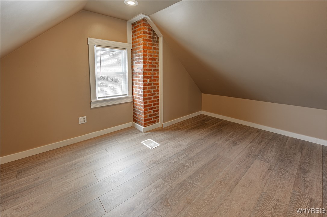 2423 Whitney Avenue, Niagara Falls, New York image 33