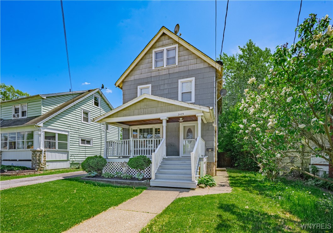 2423 Whitney Avenue, Niagara Falls, New York image 2