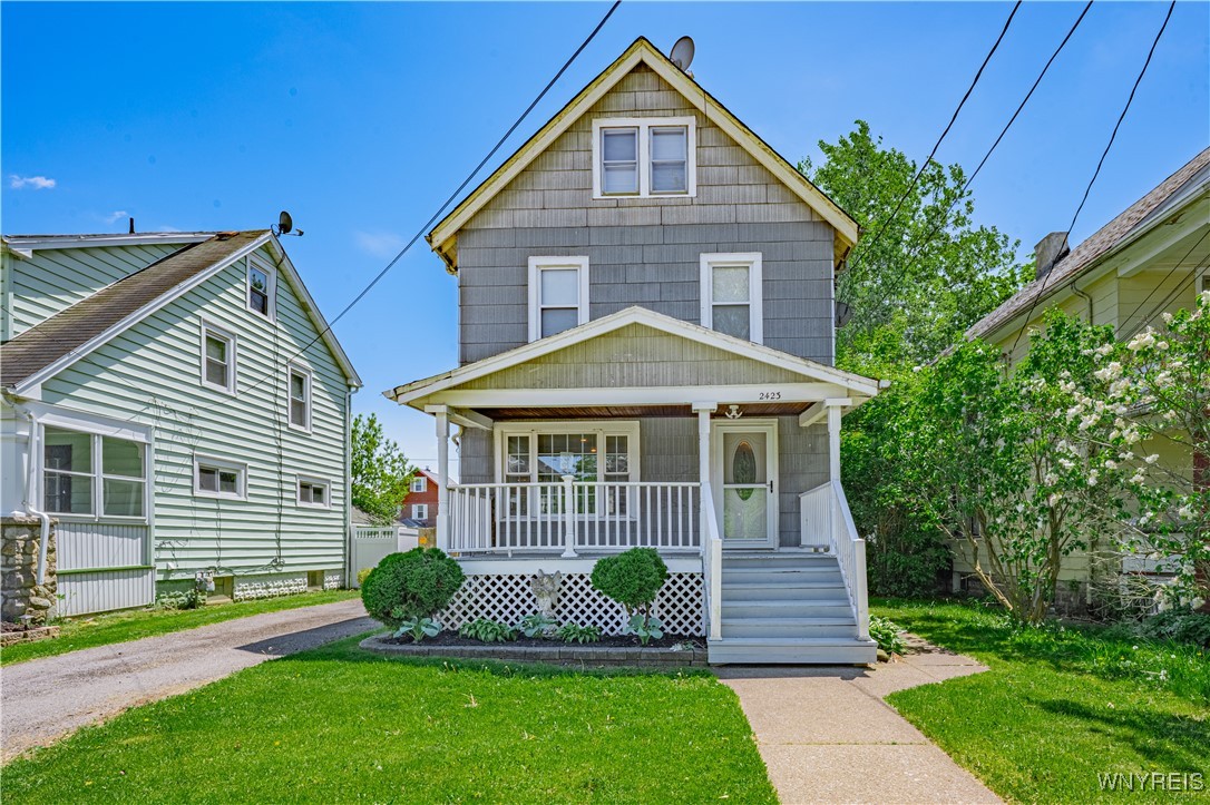 2423 Whitney Avenue, Niagara Falls, New York image 1