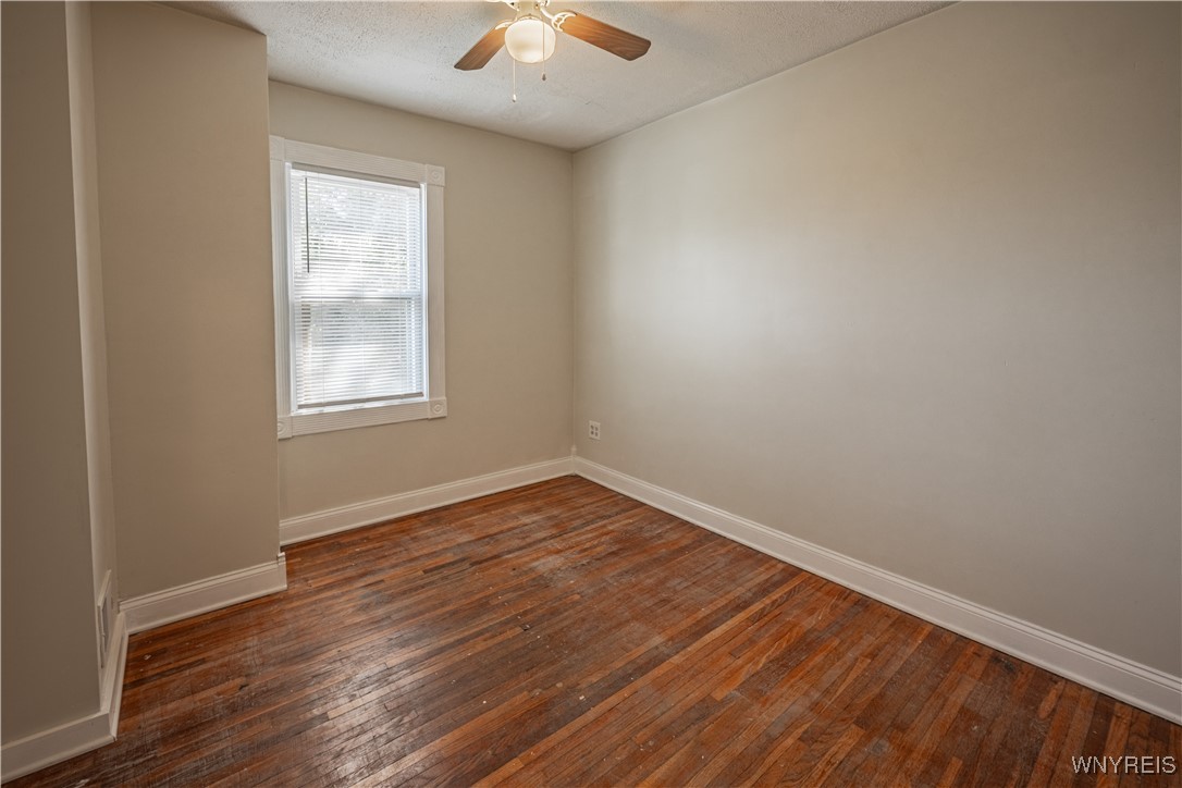 2423 Whitney Avenue, Niagara Falls, New York image 28