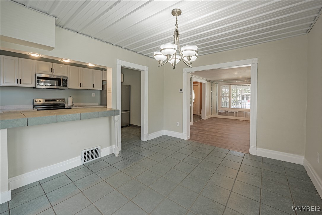 2423 Whitney Avenue, Niagara Falls, New York image 12
