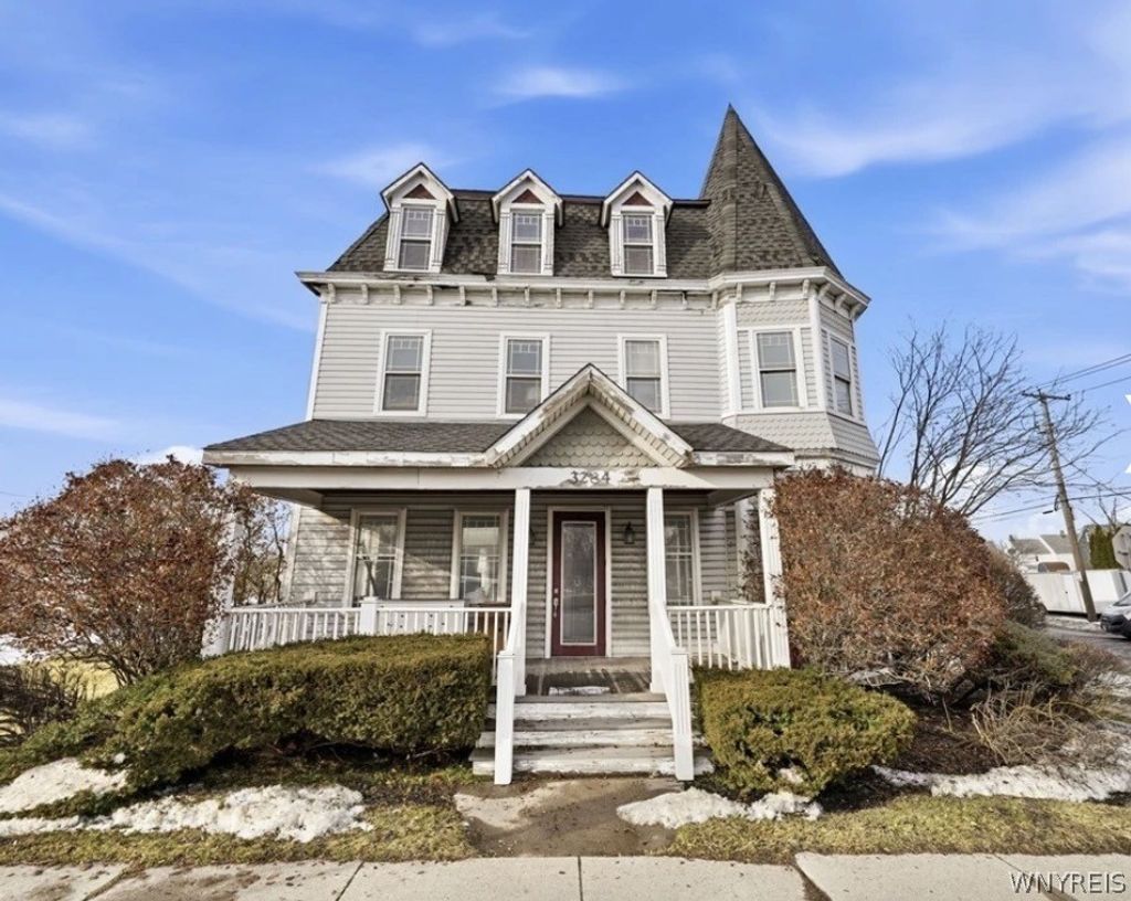 Photo of 3284 Walden Avenue, Lancaster, NY 14043 (MLS # B1677150)