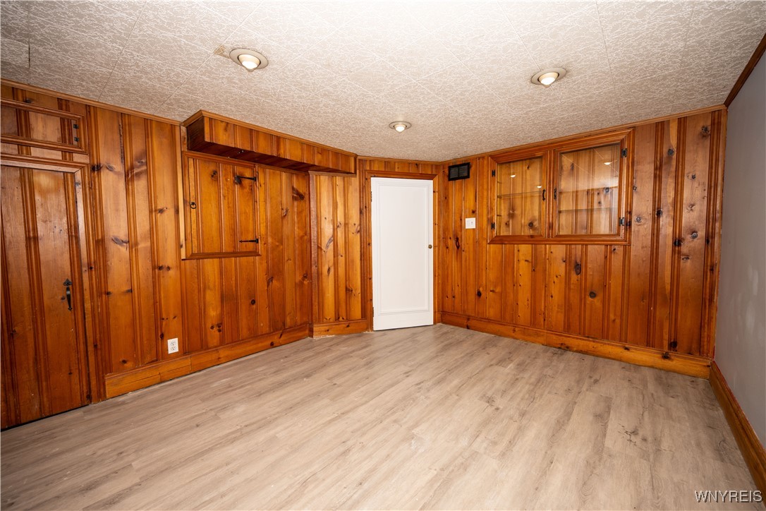 547 Locust Street, North Tonawanda, New York image 38