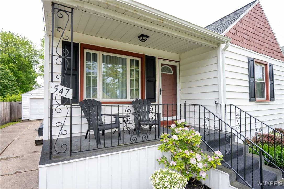 547 Locust Street, North Tonawanda, New York image 1