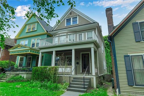 Photo of 110 Ashland Avenue #Lower, Buffalo, NY 14222 (MLS # B1608993)