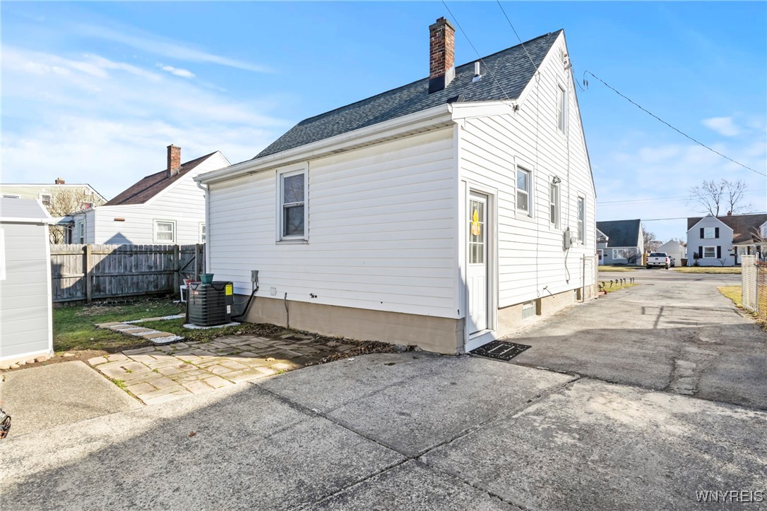1126 Cleveland Drive, Cheektowaga, New York image 23
