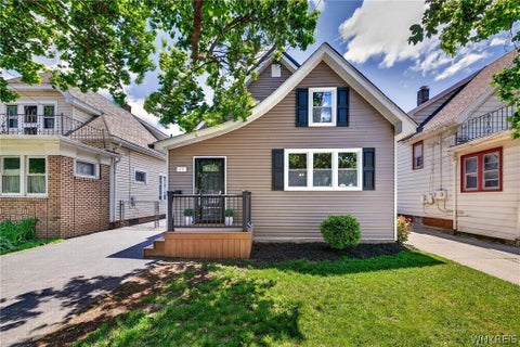 Homes For Sale - 45 Mumford Street<br/> Buffalo, NY 14220
