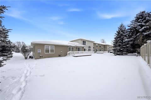 Tiny photo for 74 Moon Walk, Tonawanda, NY 14150 (MLS # B1660711)