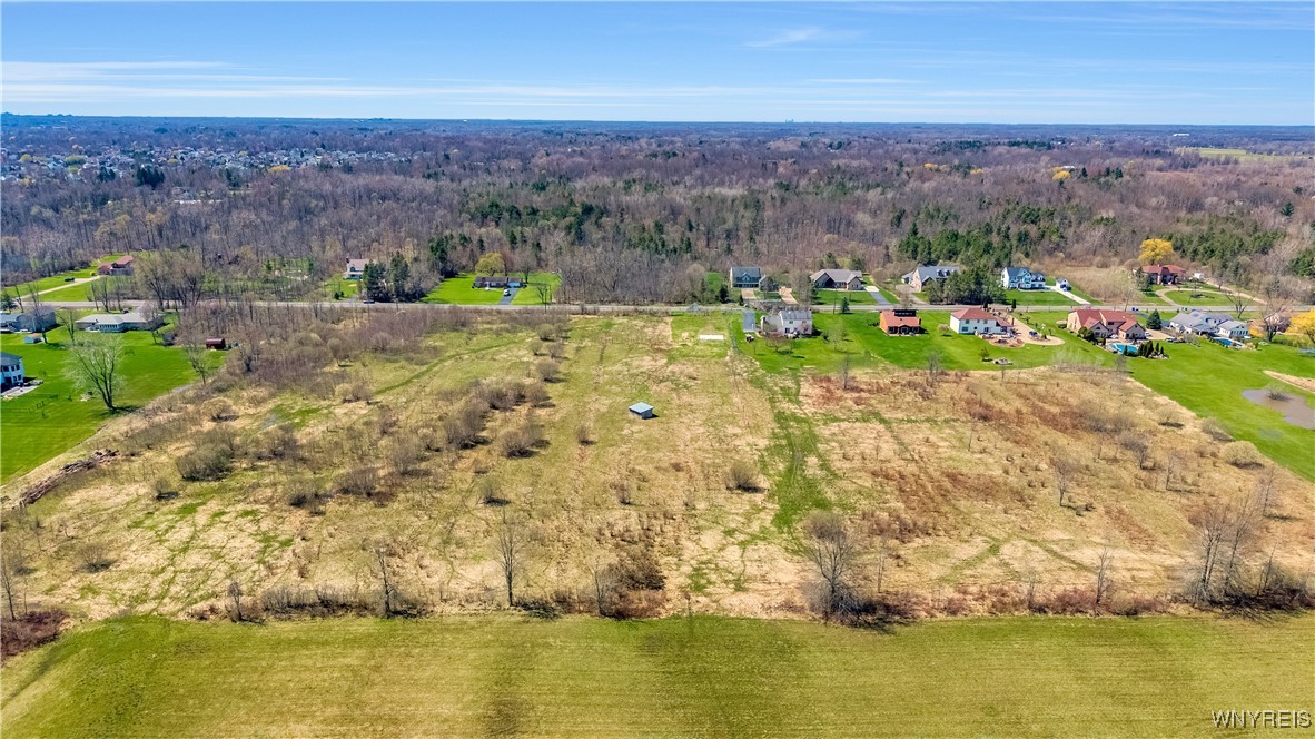 Conner Road, Clarence, New York image 7
