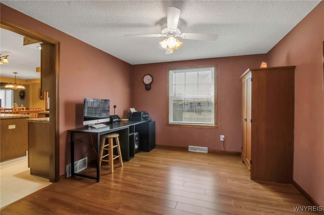 60 Whitney Place, Cheektowaga, New York image 11