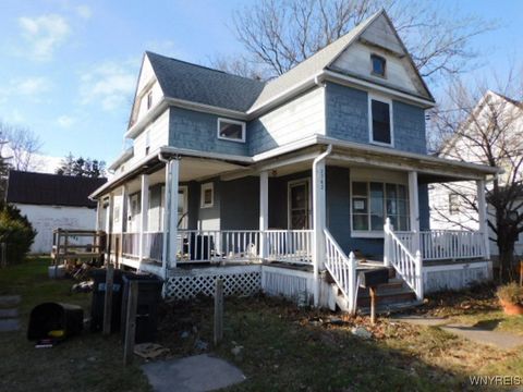 Multifamily For Sale - 2762 West Avenue<br/> Newfane, NY 14108