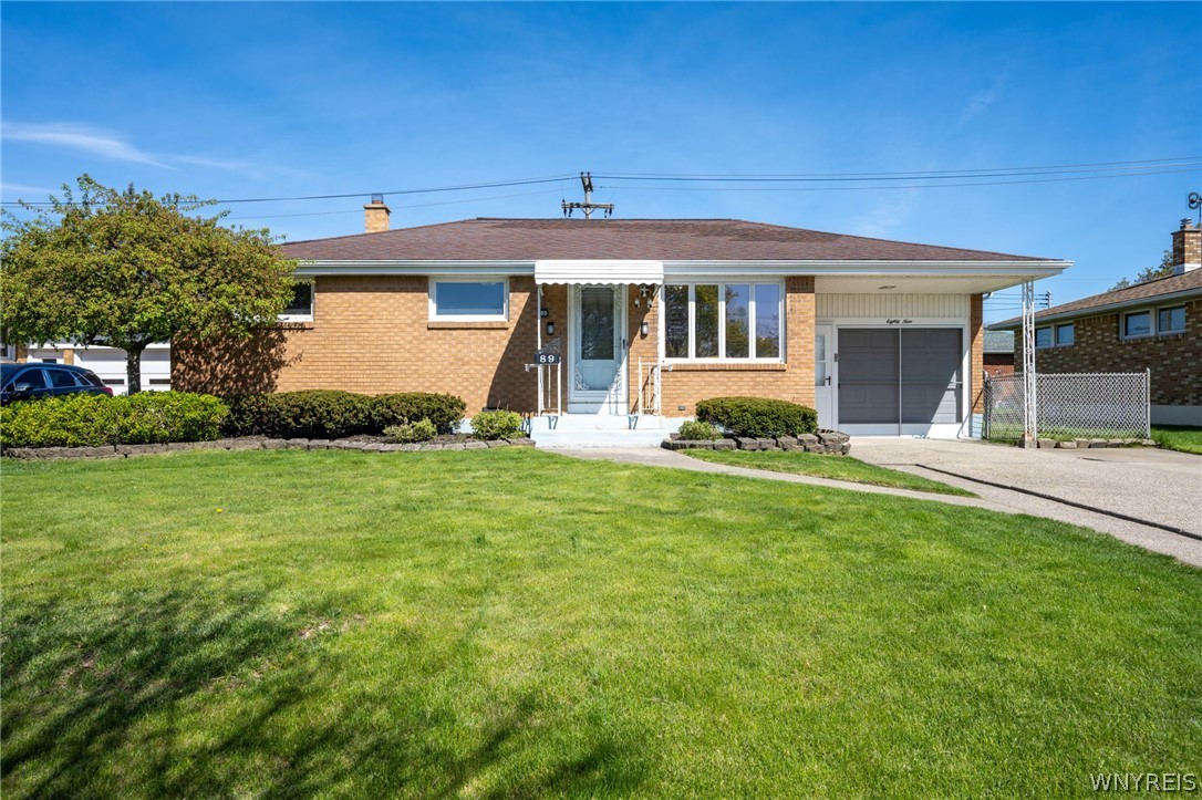 89 Homeworth Parkway