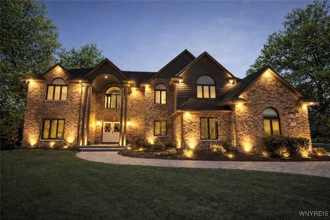 8261 Walnut Creek Lane East Amherst NY 14051