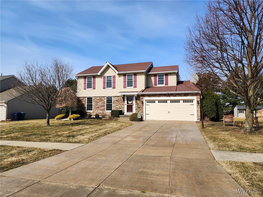 3361 Creekview Drive, Hamburg, New York image 2