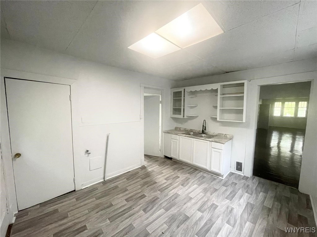 325 Breckenridge Street