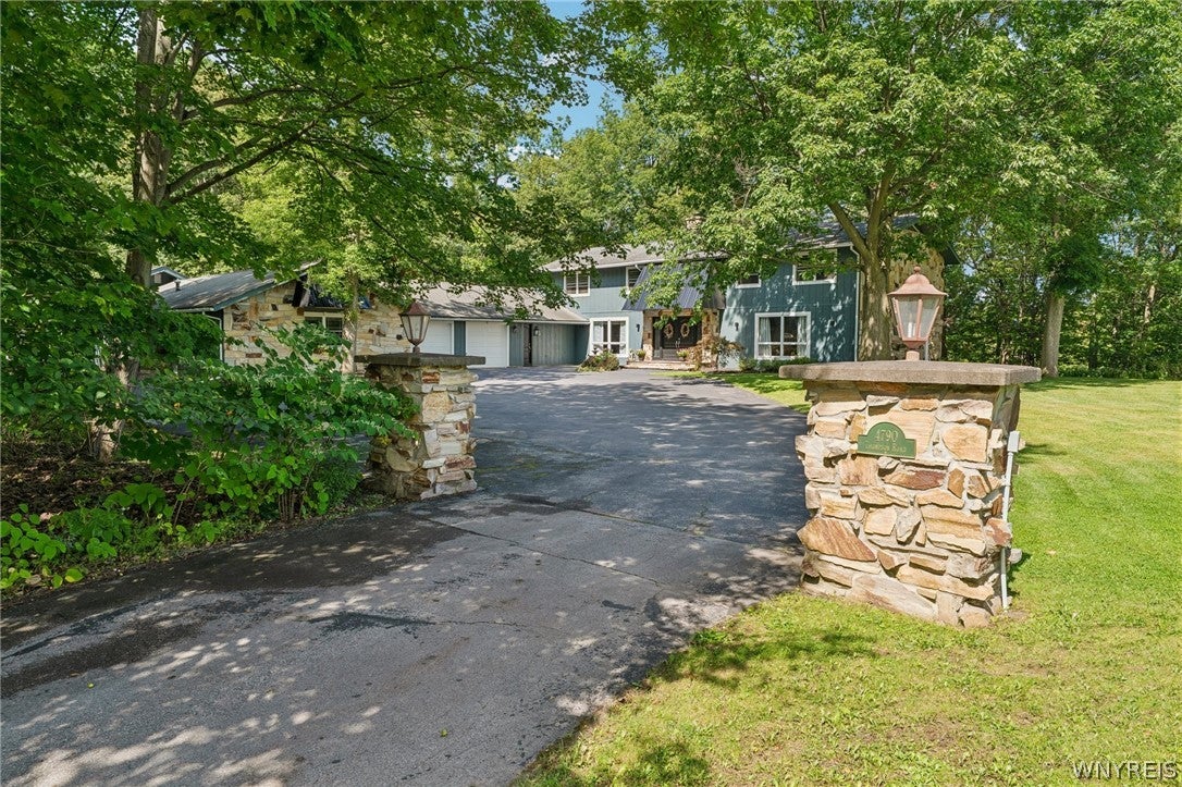 4790 Thompson Road