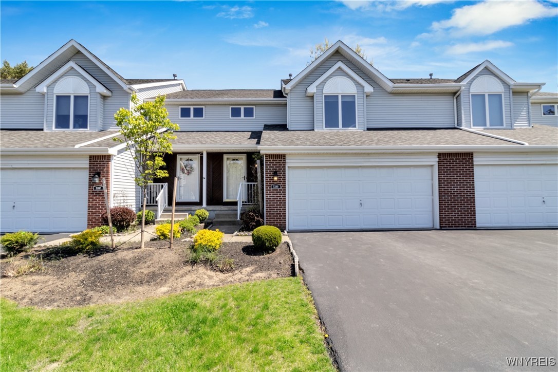 5389 Village Station Circle, Clarence, New York image 1