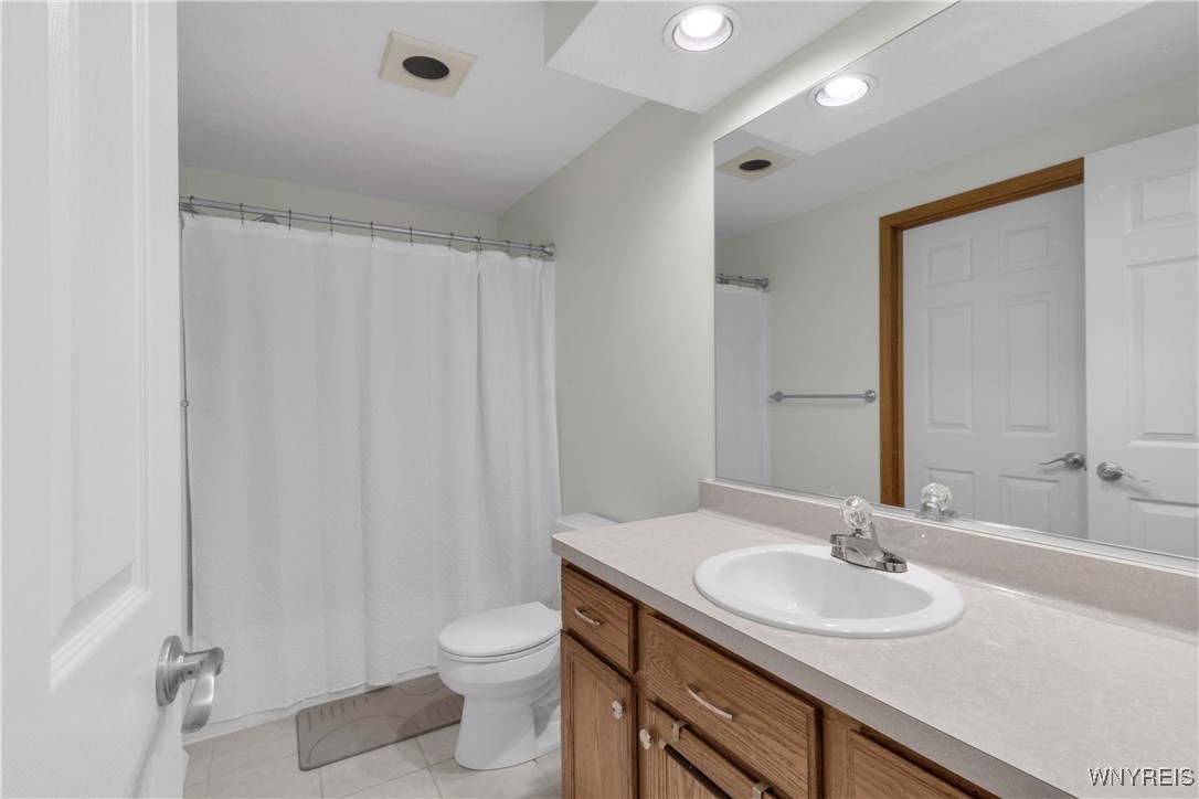 5389 Village Station Circle, Clarence, New York image 29