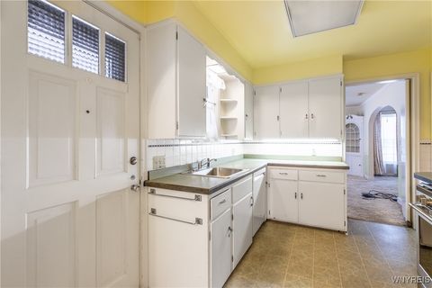 Tiny photo for 2810 Main Street, Buffalo, NY 14214 (MLS # B1654481)