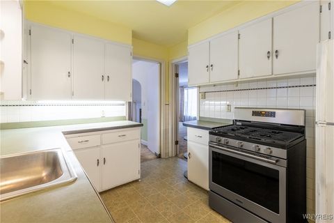 Tiny photo for 2810 Main Street, Buffalo, NY 14214 (MLS # B1654481)