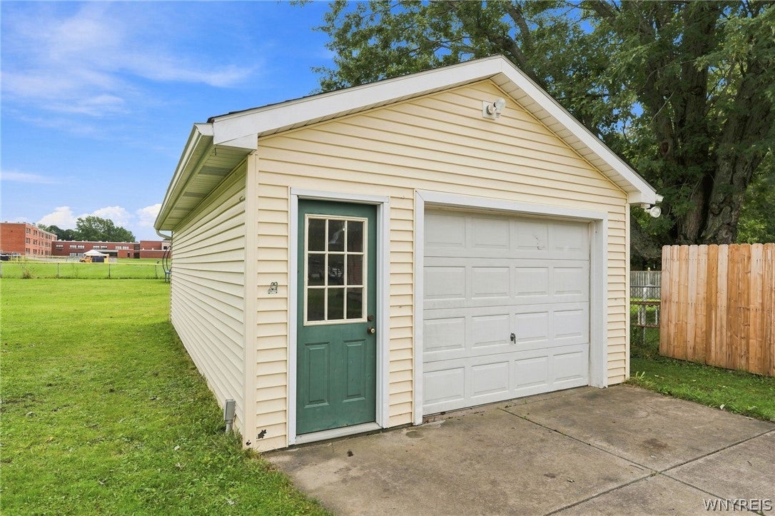 13259 Colonial Woods Drive