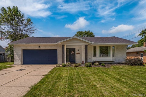 Photo for 145 E Maplemere Road