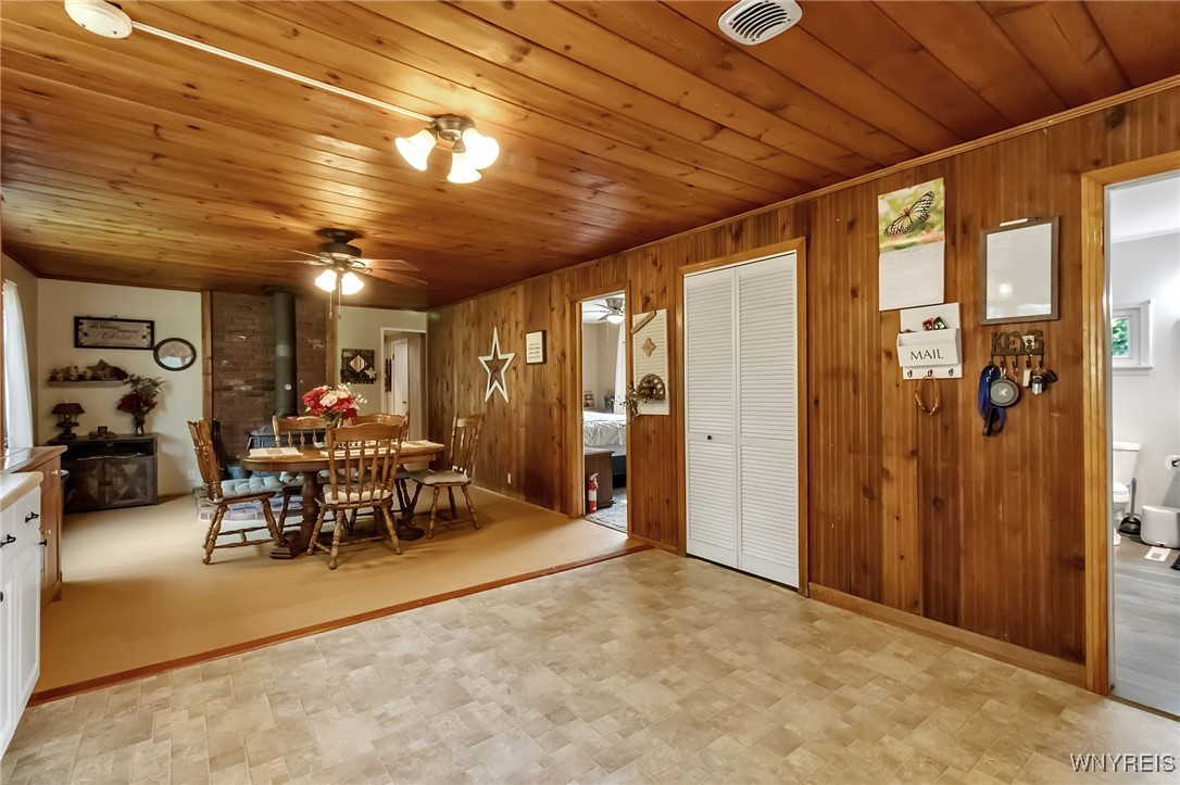 5648 Godfreys Pond, Stafford, New York image 11
