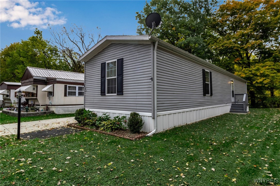 6 South Carefree Lane, Cheektowaga, New York image 37