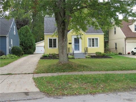 Photo for 27 Huntington Court