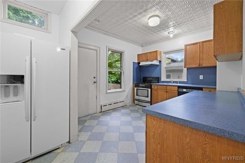 Tiny photo for 330 Ashland Avenue, Buffalo, NY 14222 (MLS # B1644814)