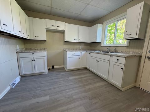 Tiny photo for 630 20th Street, Niagara Falls, NY 14301 (MLS # B1684087)