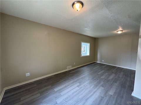 Tiny photo for 630 20th Street, Niagara Falls, NY 14301 (MLS # B1684087)