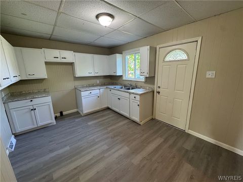 Tiny photo for 630 20th Street, Niagara Falls, NY 14301 (MLS # B1684087)