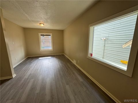 Tiny photo for 630 20th Street, Niagara Falls, NY 14301 (MLS # B1684087)