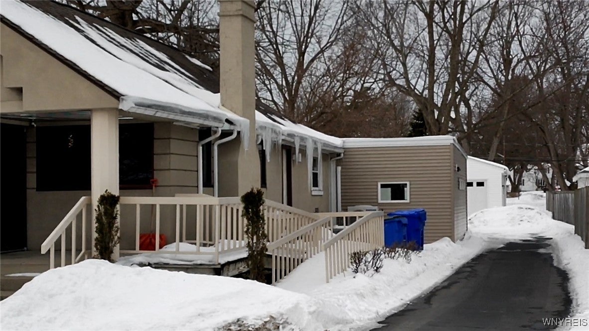 Photo 1 of 9 — 3922 Seneca Street, West Seneca, NY 14224