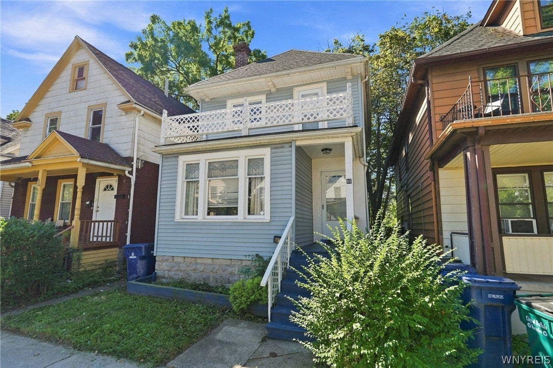 48 Custer Street