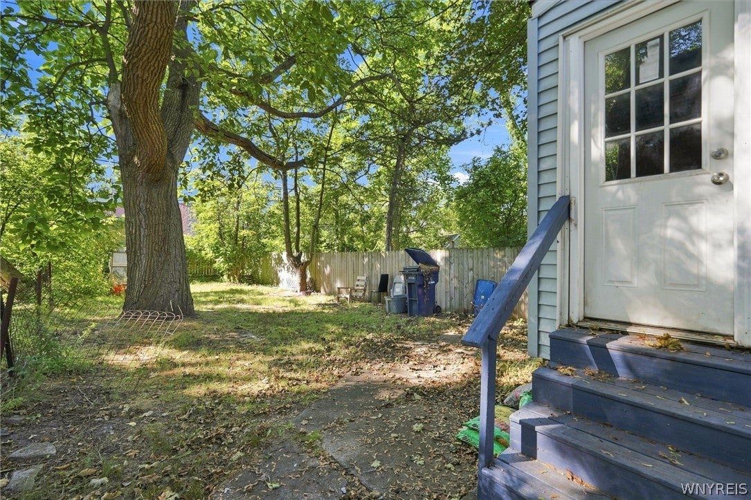 48 Custer Street