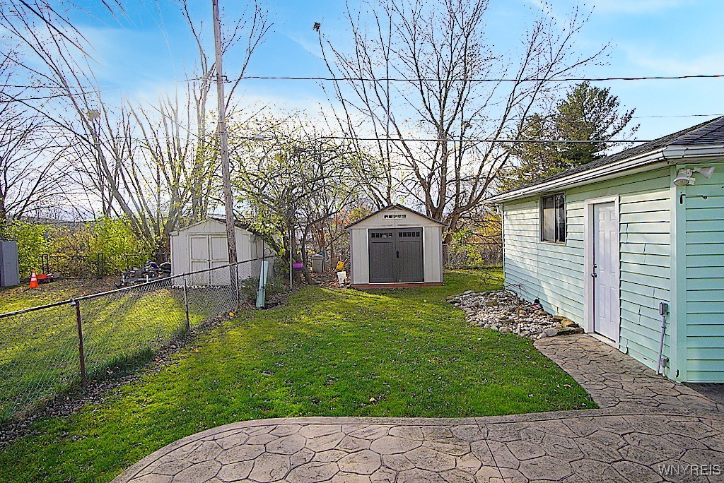 39 Sprucewood Drive, Cheektowaga, New York image 4