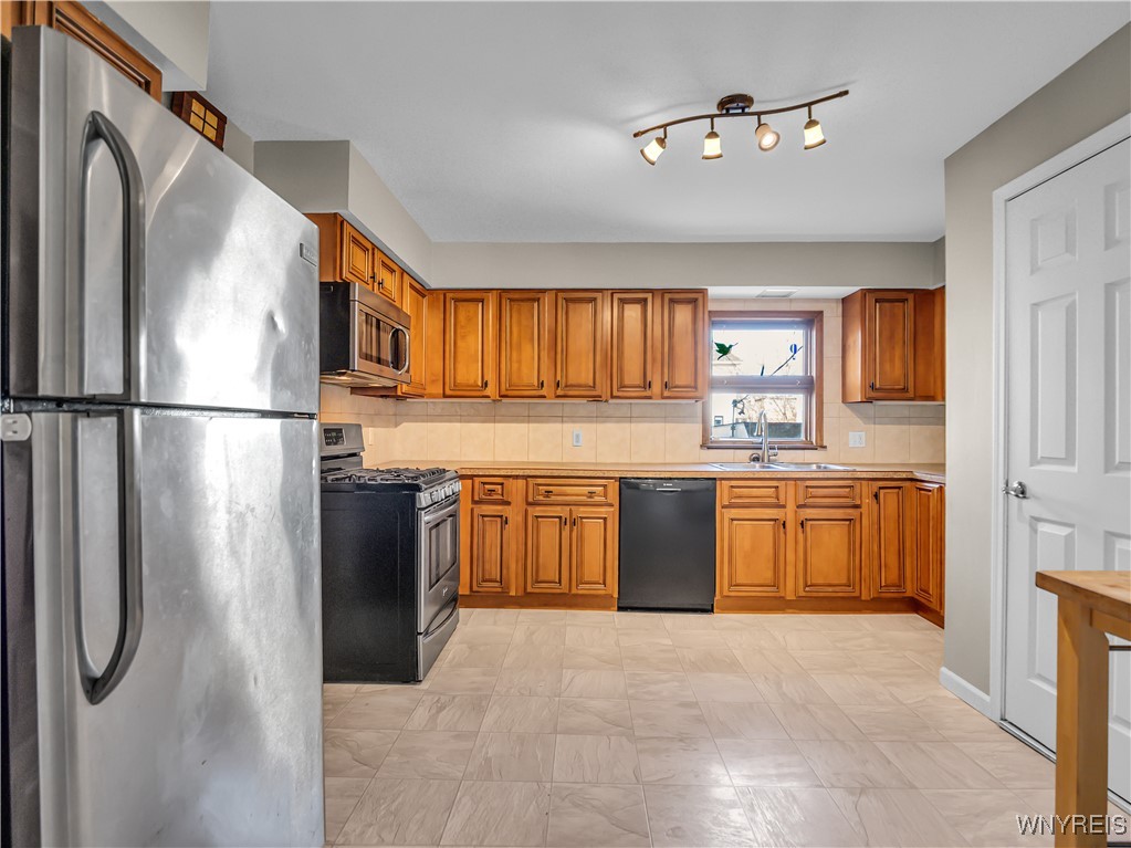 60 Sagamore Ter, Buffalo, New York image 16