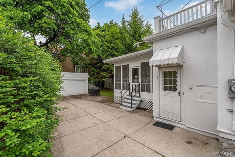 Tiny photo for 10 Summit Avenue, Buffalo, NY 14214 (MLS # B1684699)