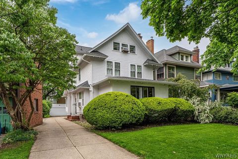 Photo of 10 Summit Avenue, Buffalo, NY 14214 (MLS # B1684699)