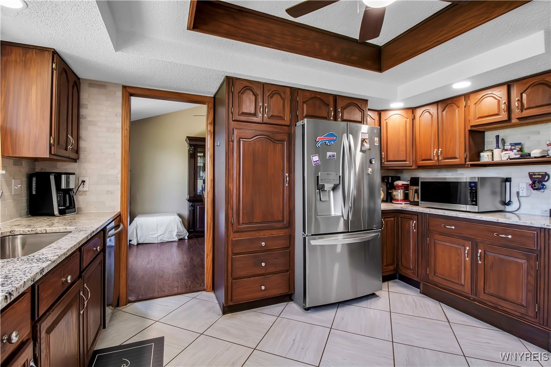 567 Cottonwood Drive, Amherst, New York image 12