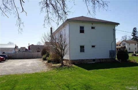 Tiny photo for 10 Washington Street #4, Royalton, NY 14105 (MLS # B1660544)