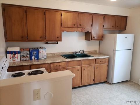Tiny photo for 10 Washington Street #4, Royalton, NY 14105 (MLS # B1660544)