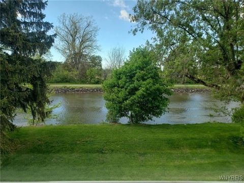 Tiny photo for 10 Washington Street #4, Royalton, NY 14105 (MLS # B1660544)