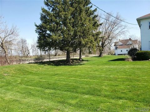 Tiny photo for 10 Washington Street #4, Royalton, NY 14105 (MLS # B1660544)