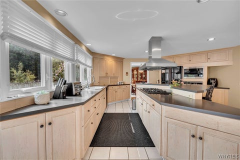 Tiny photo for 3 Silver Maple Court, Amherst, NY 14068 (MLS # B1702442)