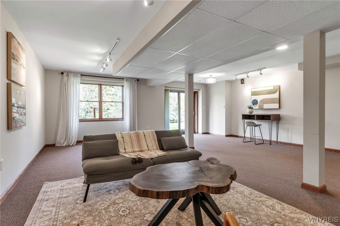 33 Brookins Green Drive, Orchard Park, New York image 29